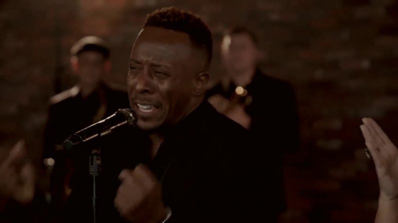 Society Music and Sound - The Society Band - Marvin Gaye Lets Get It On Cover